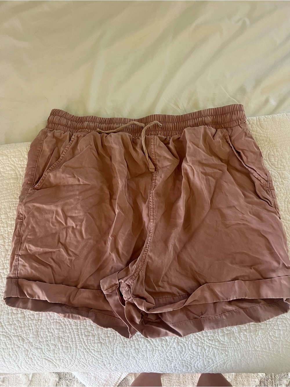 Universal Thread Rose-Quartz Elastic Waist Shorts